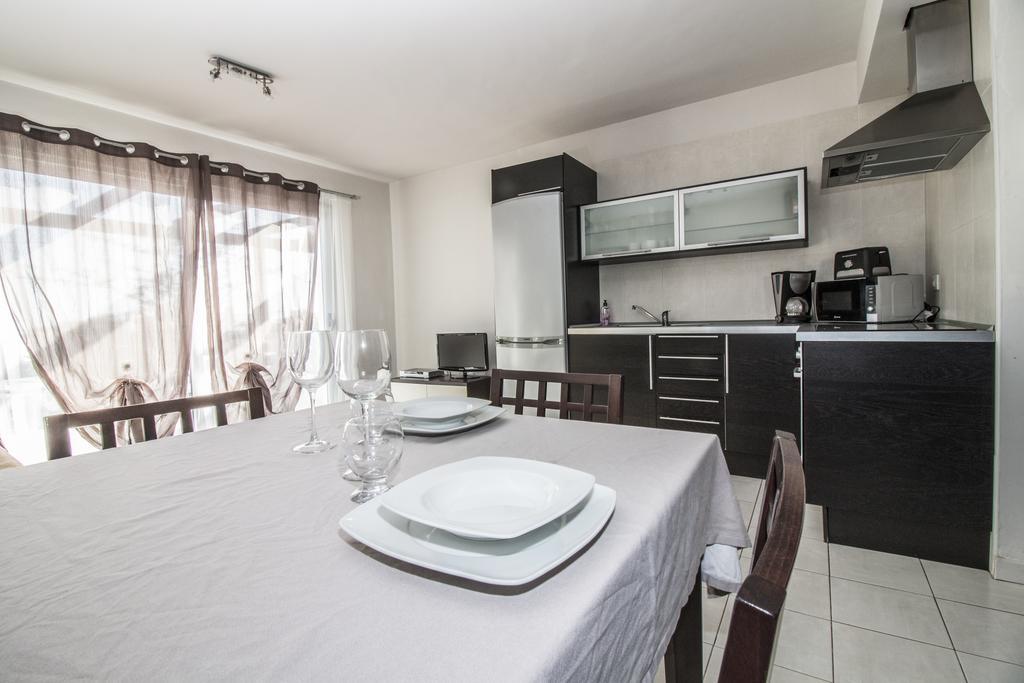 Duplex Apartments Nirvana كالاو سالفاجي المظهر الخارجي الصورة