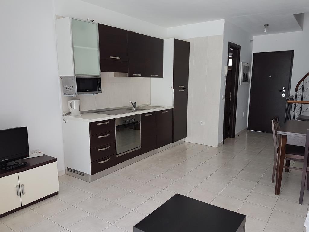 Duplex Apartments Nirvana كالاو سالفاجي المظهر الخارجي الصورة